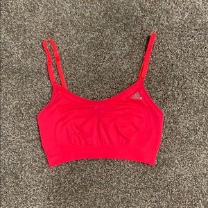 Sports bra size S